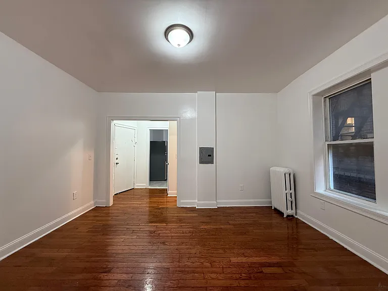 487 Garfield Ave #10 — Photo 4