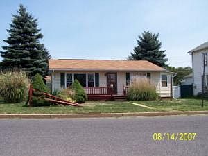1st image of 512 Highland Lck