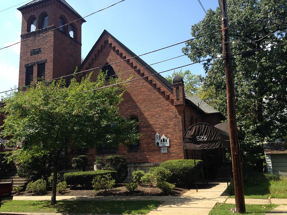 Building Photo 3