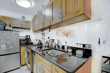 Rented by Urbane Brokerage