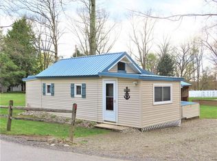 11055 Center St E, Conneaut Lake, PA 16316