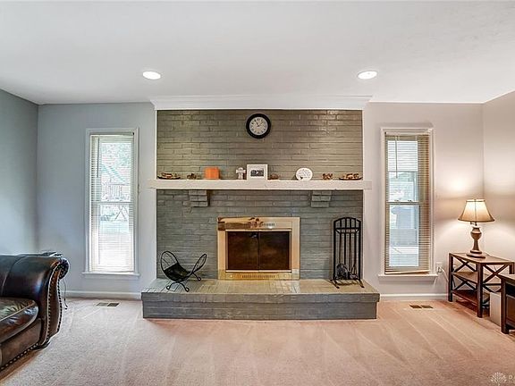 4th image of 7866 Millerton Dr