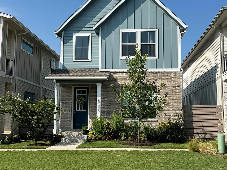 8516 Leroi Dr