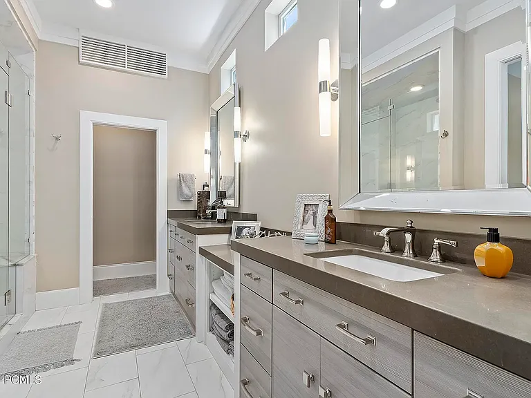 520 E Mission Dr — Photo 9