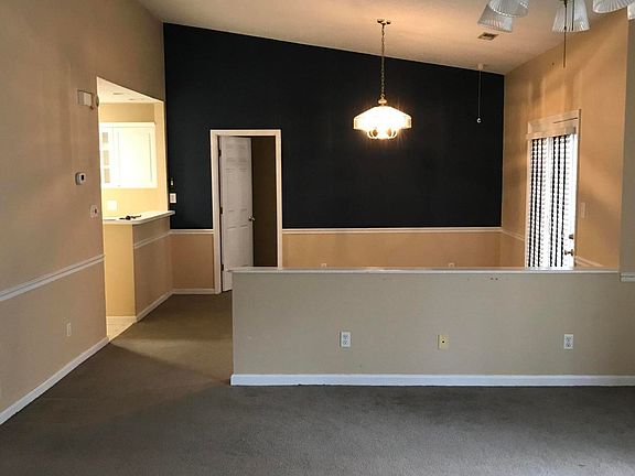 4th image of 106 Breezewood Drive #F