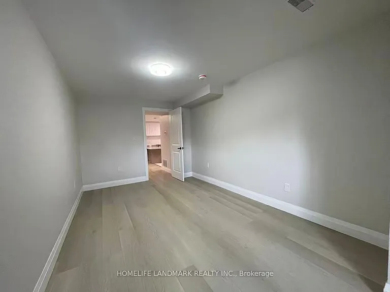 17 Rosemeade Ave #3 — Photo 13