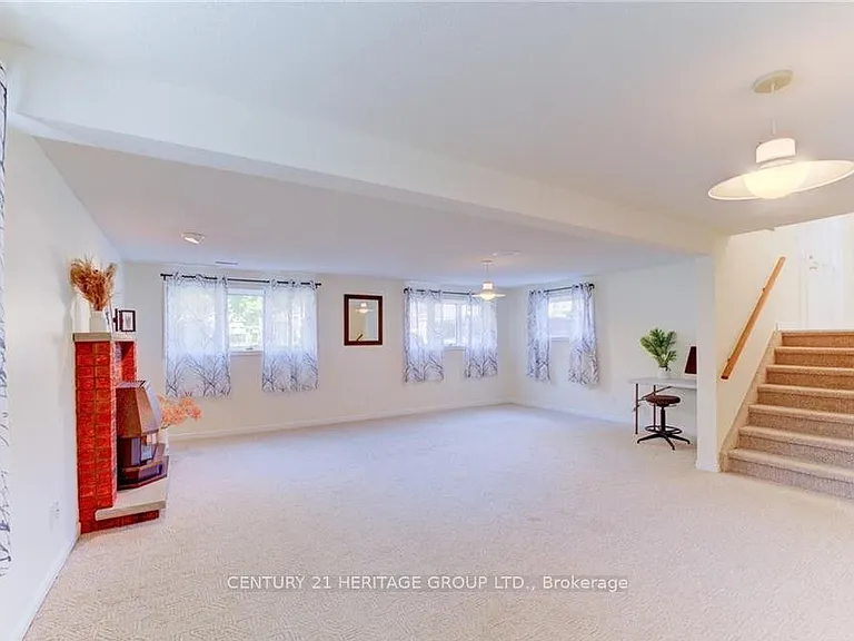 184 Hull Rd — Photo 15