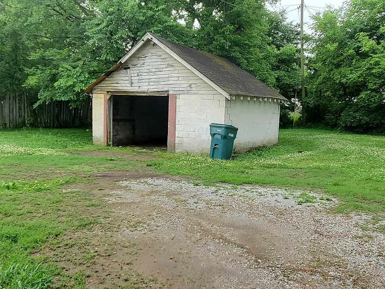 334 McClain Ave — Photo 10