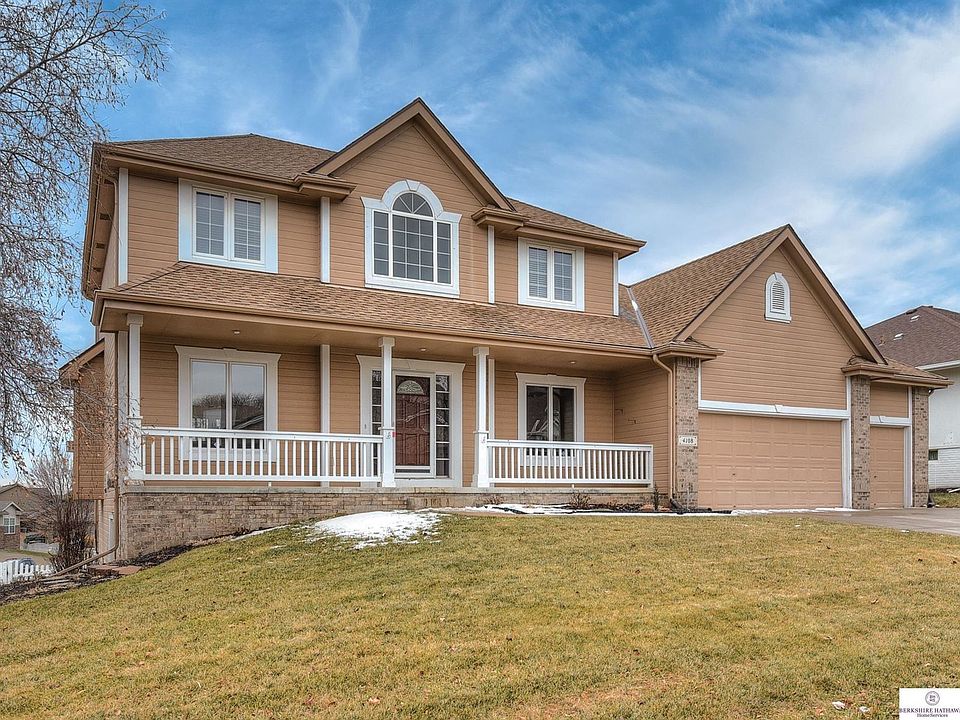 1st image of 4108 N 159th Ave