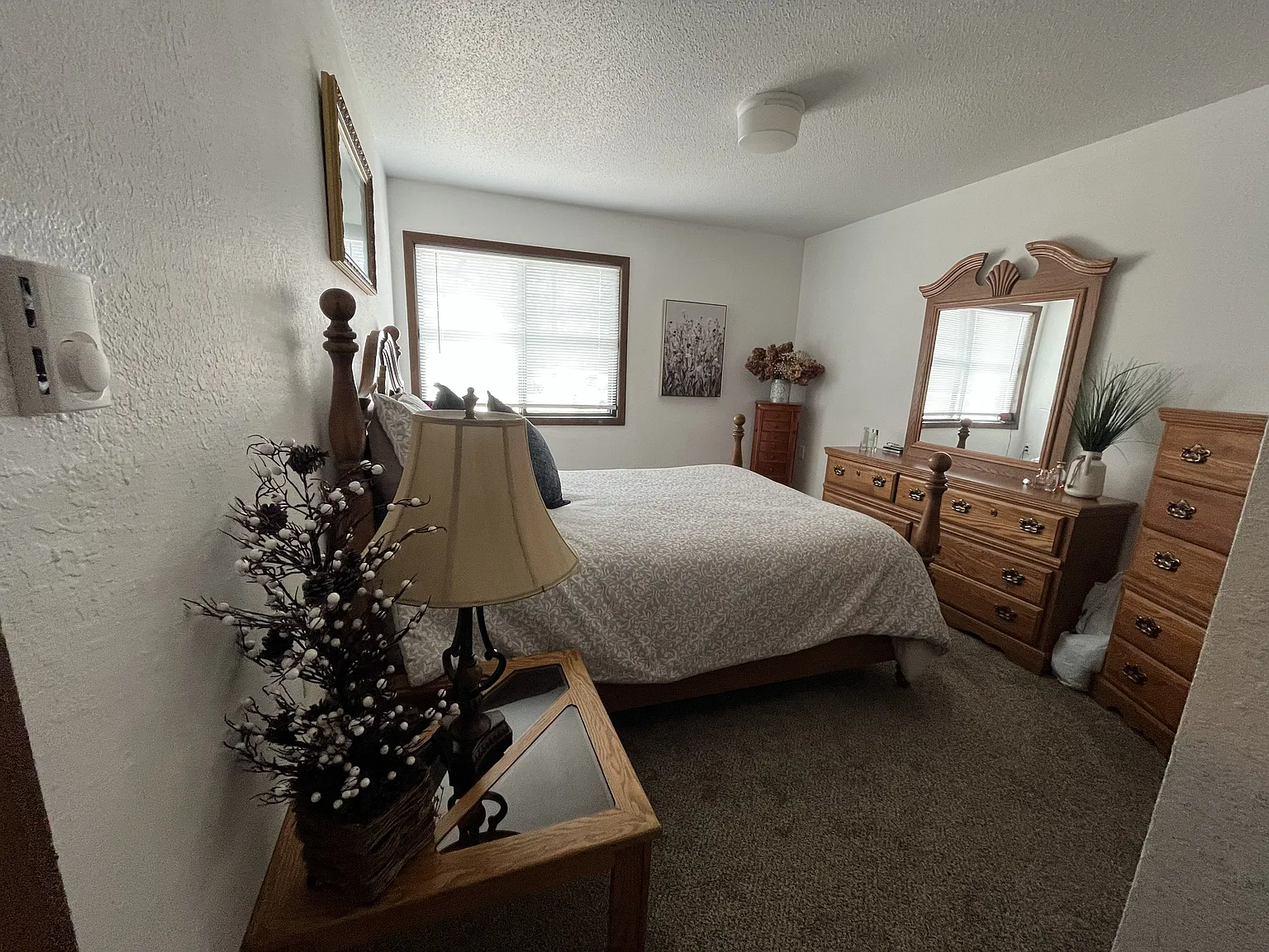 1 bed, 900 sqft, $600 — Photo 2
