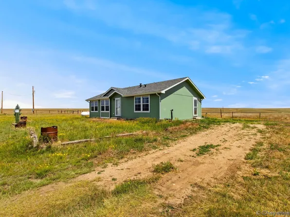 4668 Schrul Rd, Burns, WY 82053