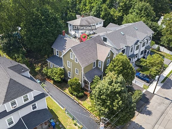 3rd image of 33 Parsons St