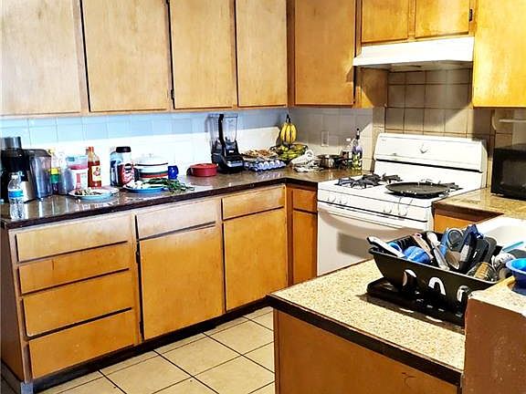 5th image of 2934 Cedar Ave