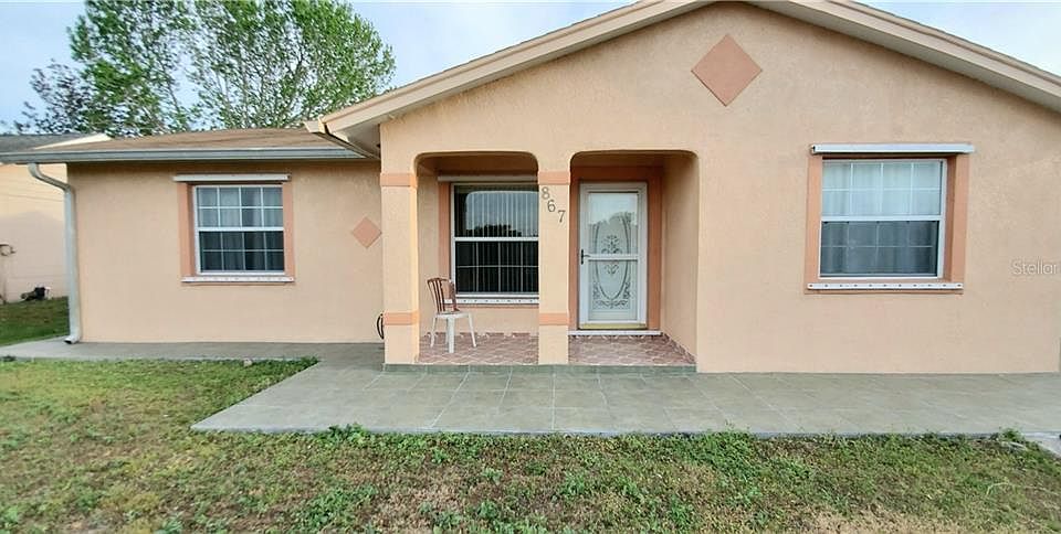 1st image of 867 Aspenwood Cir