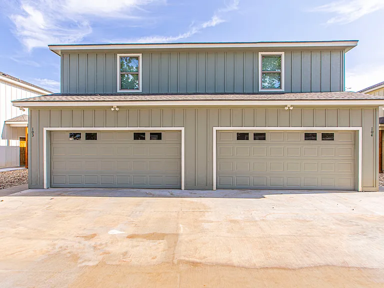 104 Patriot Cir #104 — Photo 1