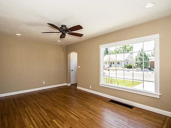 5th image of 708 W Richmond St
