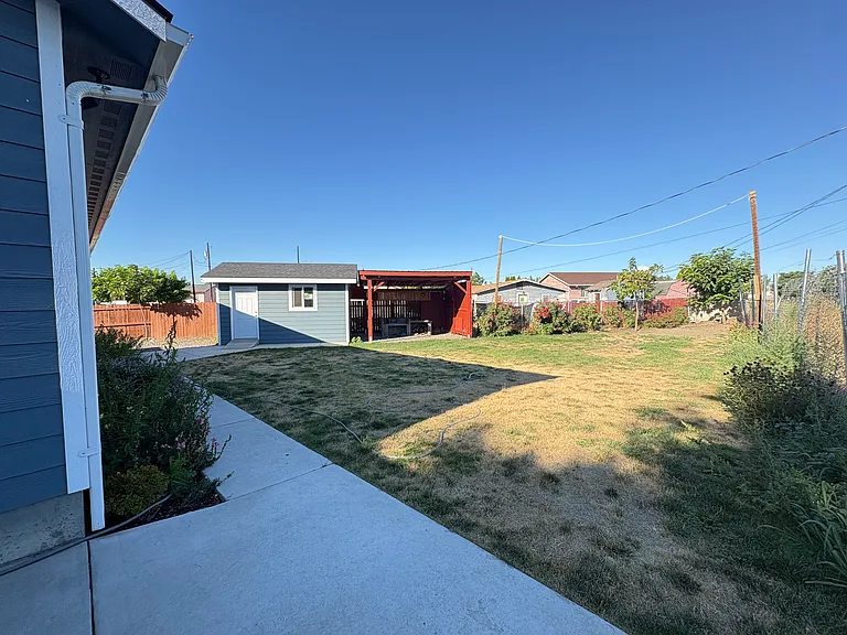 114 Paschke Ln — Photo 5
