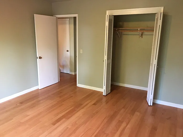 660 Roble Ave #4 — Photo 3