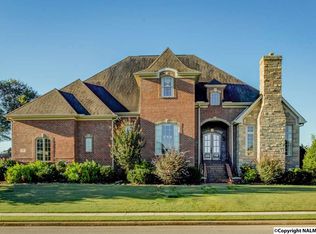 32 Lake Forest Blvd, Huntsville, AL 35824