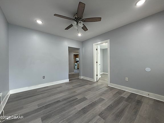 3rd image of 335 Maple St