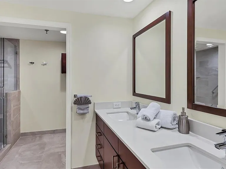 1211 Gulf Of Mexico Dr #405 — Photo 25
