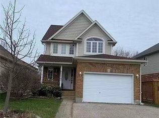 98 Adler Dr, Cambridge, ON N3C 4B7