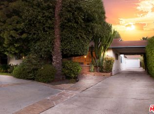 12119 W Sunset Blvd, Los Angeles, CA 90049