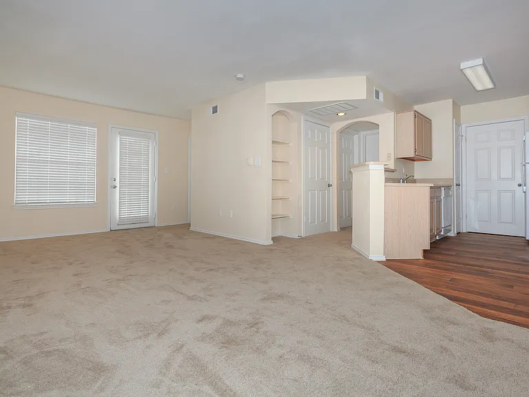 13695 Goldmark Dr — Photo 31