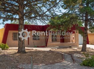 6008 Kingston Ave NE, Albuquerque, NM 87109