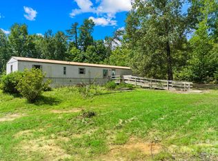 6261 Lor Rd, Morganton, NC 28655