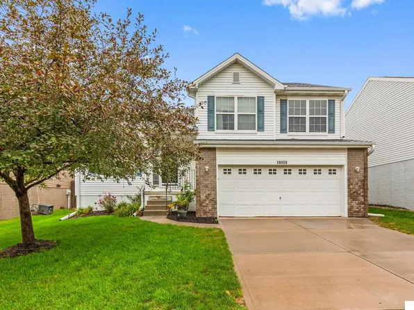 19358 Laci St, Omaha, NE 68135