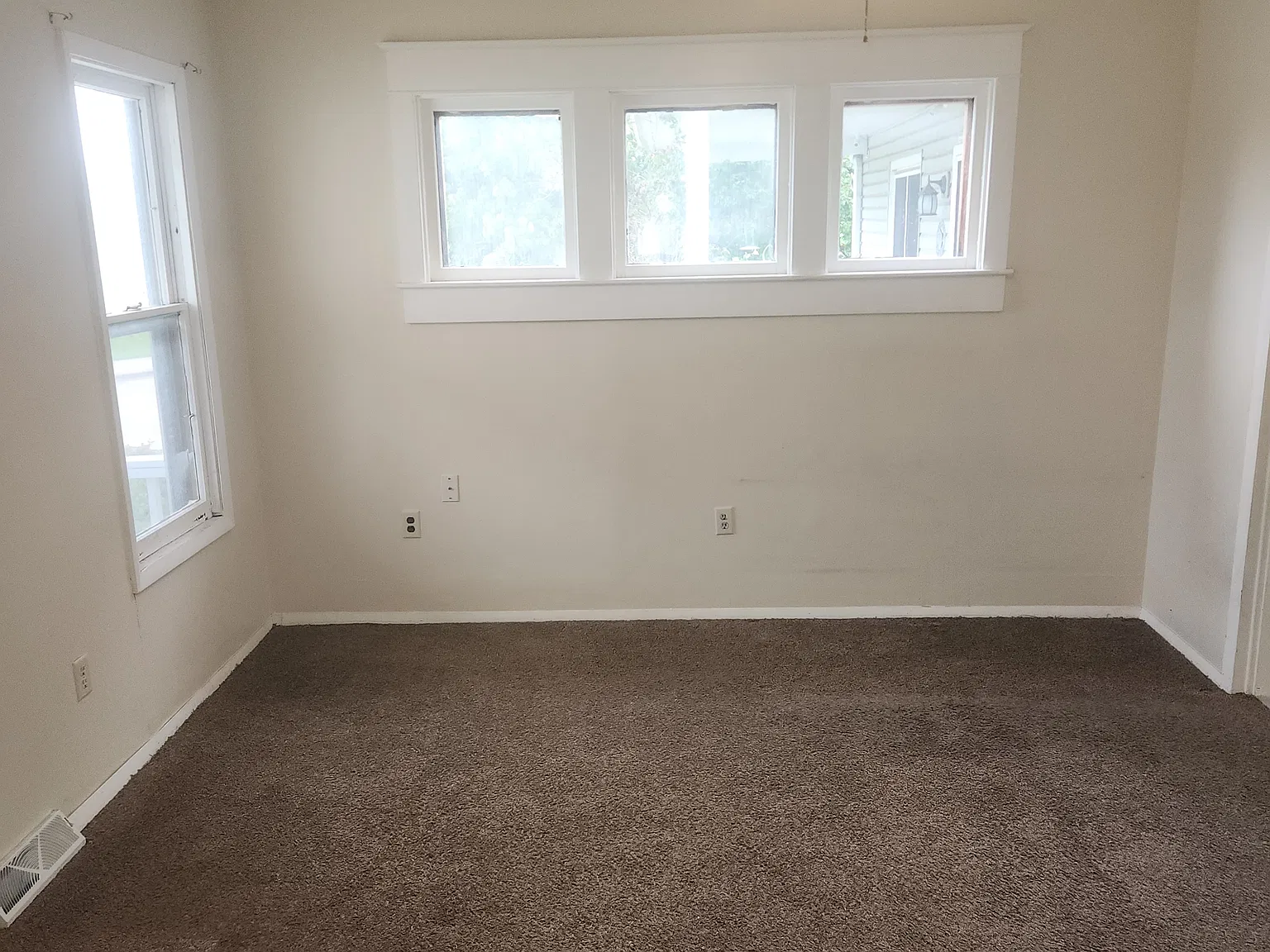 1005 North Water Street - 1005 — Photo 2