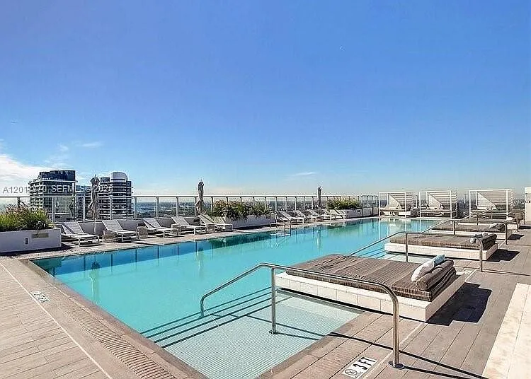 1010 Brickell Ave #1910 — Photo 2