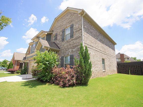 3rd image of 117 Rainwood Dr SW
