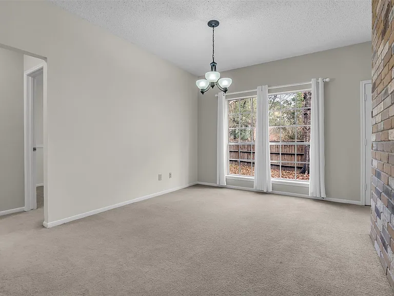 10 Treadwell Ct — Photo 11