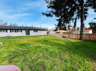 195 NW Clipper Dr, Oak Harbor, WA 98277