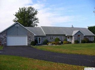 414 Morton Dr, Quincy, IL 62305