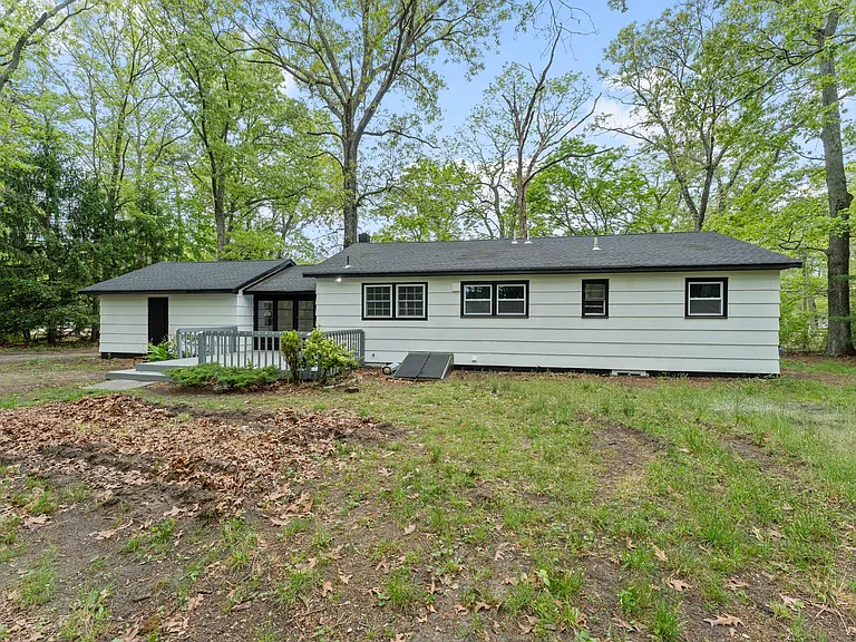 329 E Veterans Hwy — Photo 20