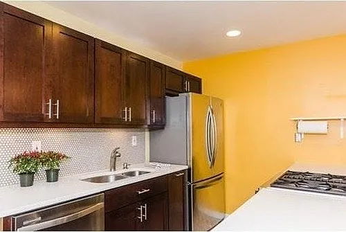 5 Fort Washington Pl Photo 1