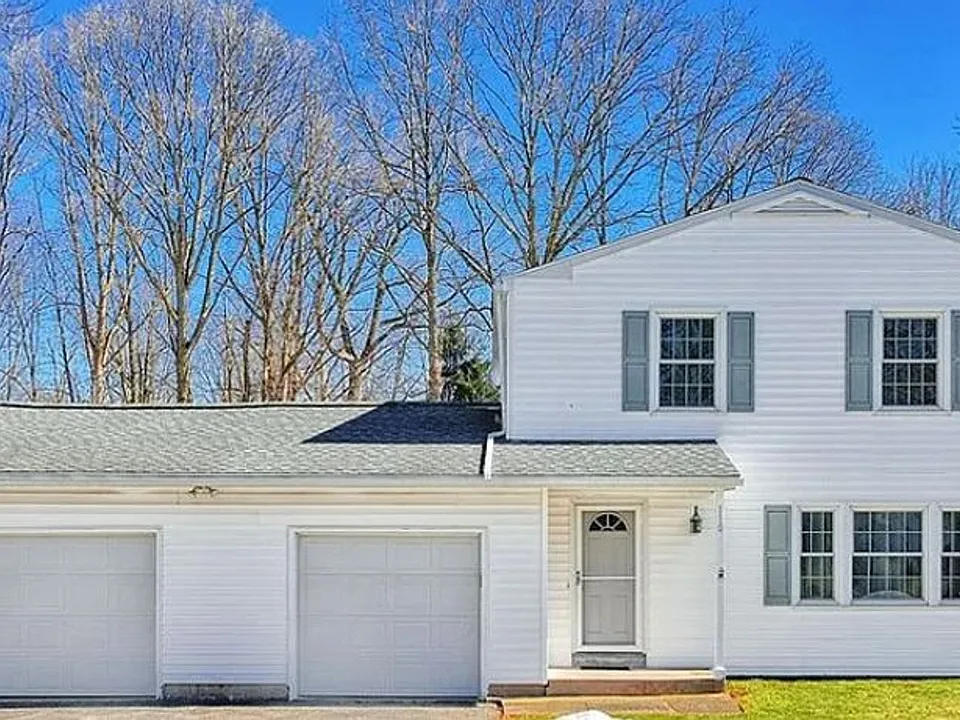 110 Hillary Dr
