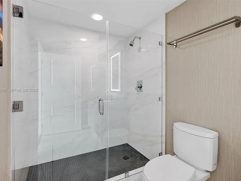 400 Sunny Isles Blvd #1207 — Photo 32