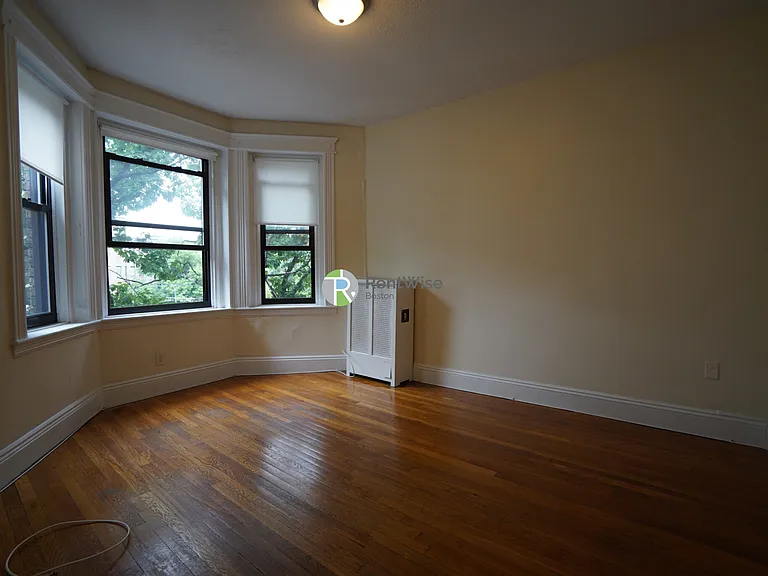 1148 Commonwealth Ave #33 — Photo 1