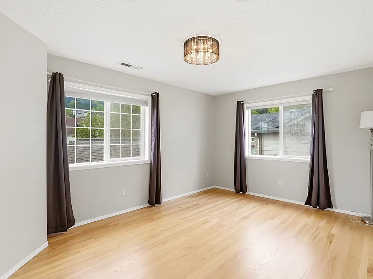 3521 NW Dahlia Dr — Photo 33
