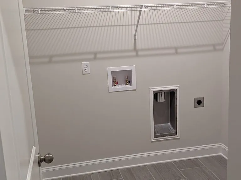1411 Alabaster Ln — Photo 26