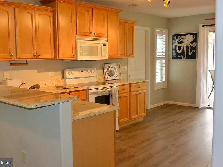 33718 Chatham Way — Photo 18