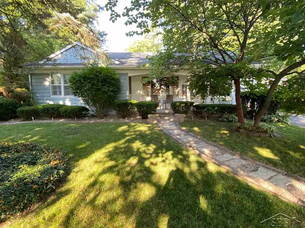 1247 Coolidge Ave photo 1