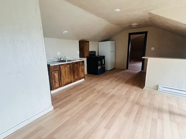 16853 Log Cabin St, Highland Park, MI