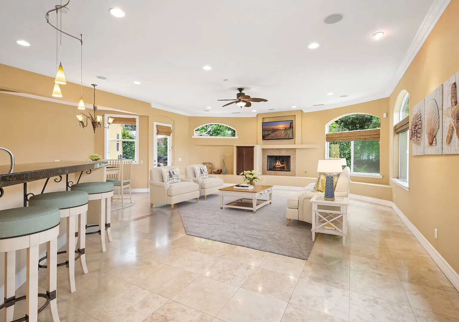 Secluded Single-Story 4-Bed, 3-Bath Home in Coastal Oceanside with 3-Car Garage — Photo 3