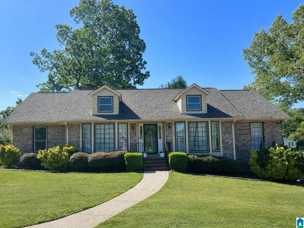 209 Westchester Cir, Gardendale, AL 35071