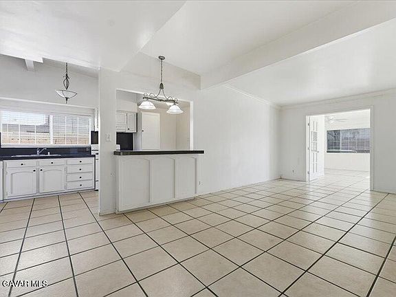 3rd image of 1032 W Avenue J14